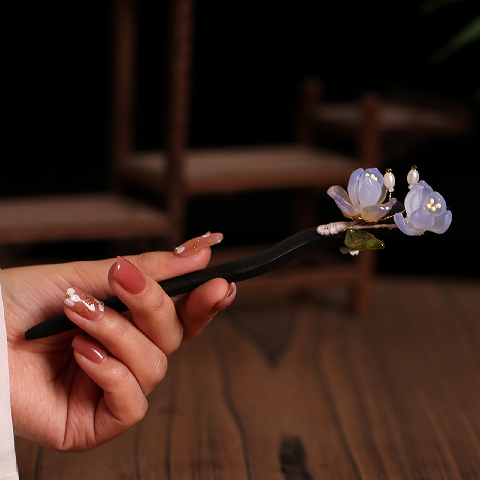 Vintage Wooden Flower Hairpin  – Old Fashioned Glass Bewertung und Preis